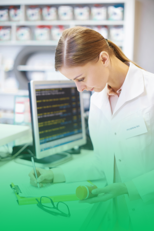 professional-pharmacist-work